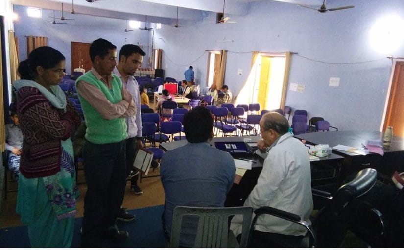 FREE EYE CHECKUP CAMP AT BLOCK MUKHYALYA THATYUR TEHRI GARHWAL ON 31/03/2018.