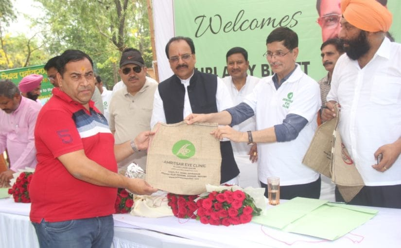 A GLIMPSE OF THE CLEANING AWARENESS DRIVE BY AMRITSAR EYE CLINIC ON WORLD ENVIRONMENT DAY.